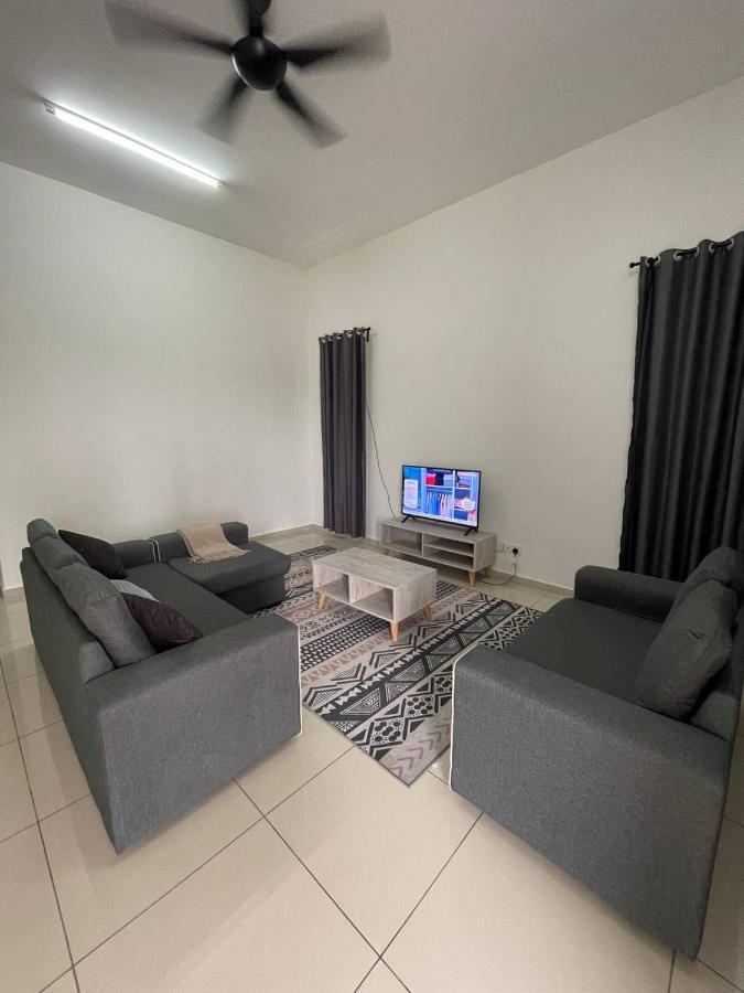 Bungalow Homestay Jasin Perdana Экстерьер фото